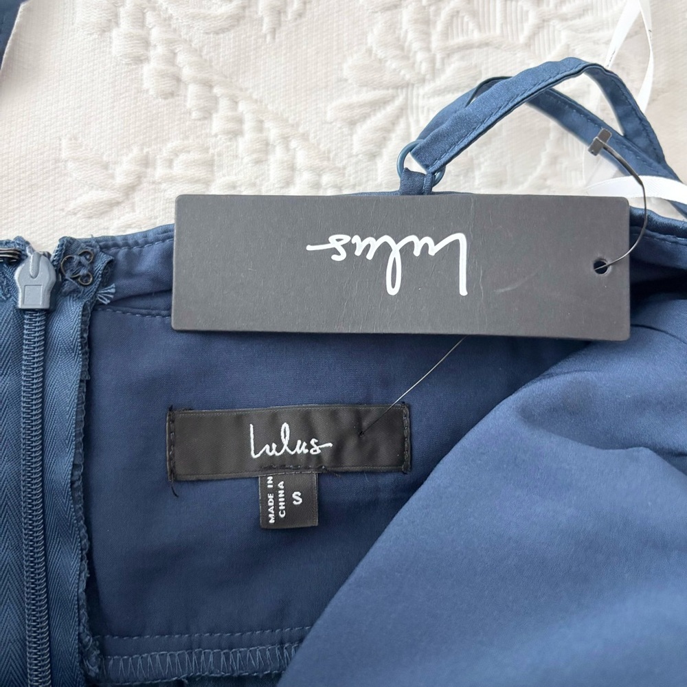 NWT Lulus Fabulous Perfection Navy Blue Satin Pleated Midi Dress Small - Picture 3 of 7